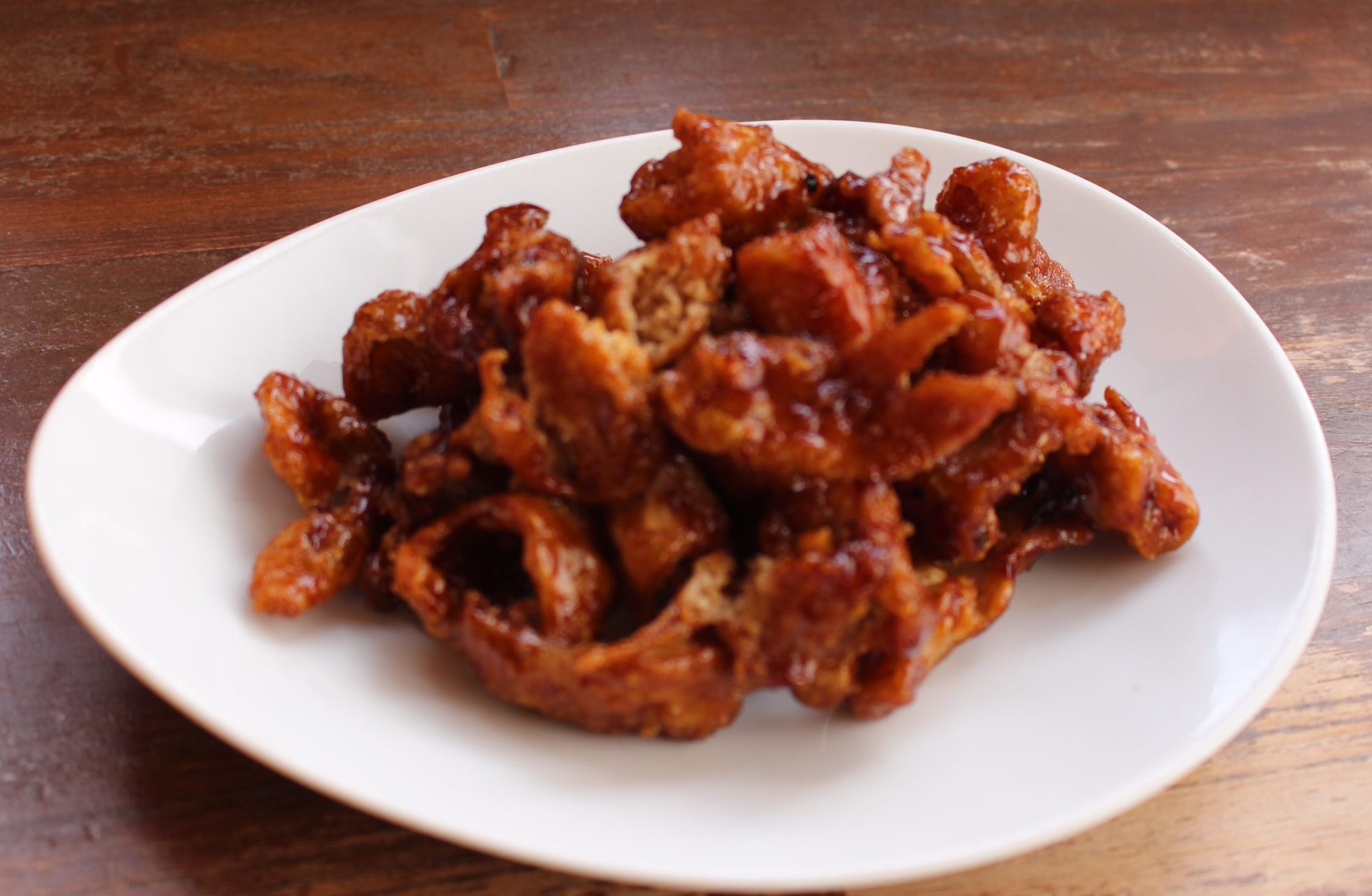 甘辛ダレの鶏皮揚げ